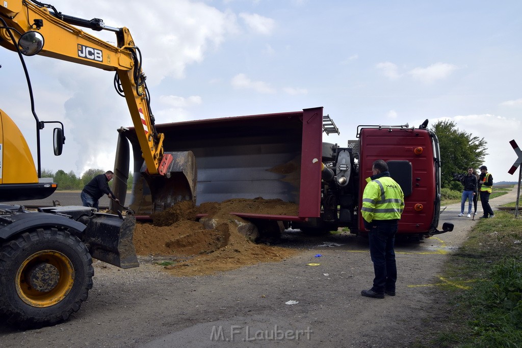 Schwerer VU LKW Zug Bergheim Kenten Koelnerstr P361.JPG - Miklos Laubert